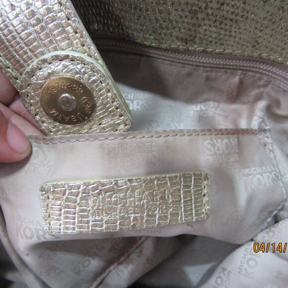 Michael Michael Kors Metallic Gold Chain Medium Crossbody Bag - Picture 7 of 10